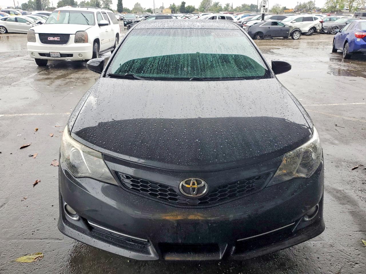 2014 TOYOTA CAMRY L photo 5