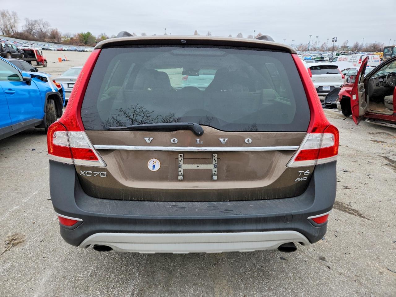 2015 VOLVO XC70 T6 PREMIER+ photo 6