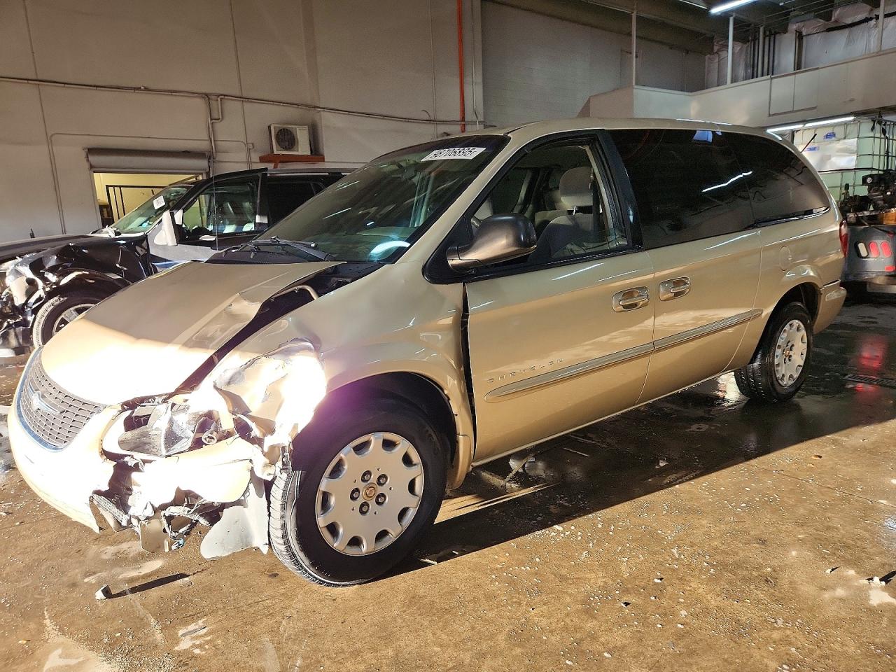 2001 CHRYSLER TOWN & COUNTRY