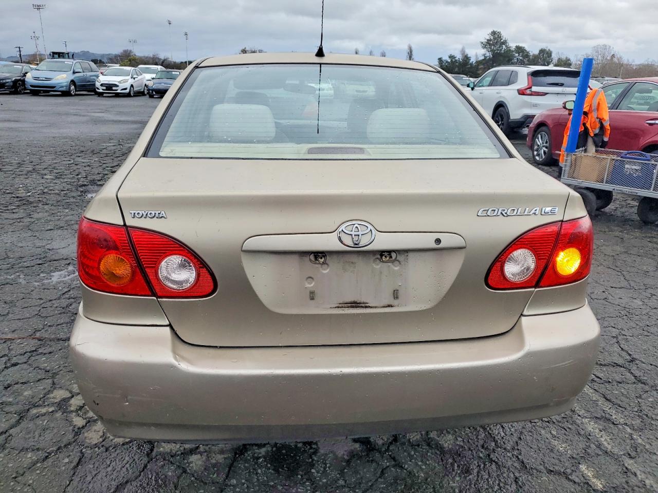 2004 TOYOTA COROLLA CE photo 6