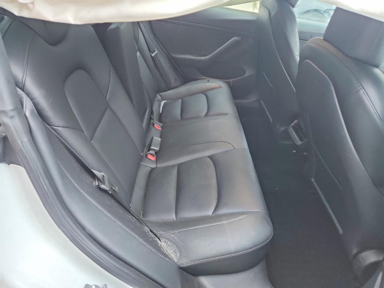 2022 TESLA MODEL 3 photo 10