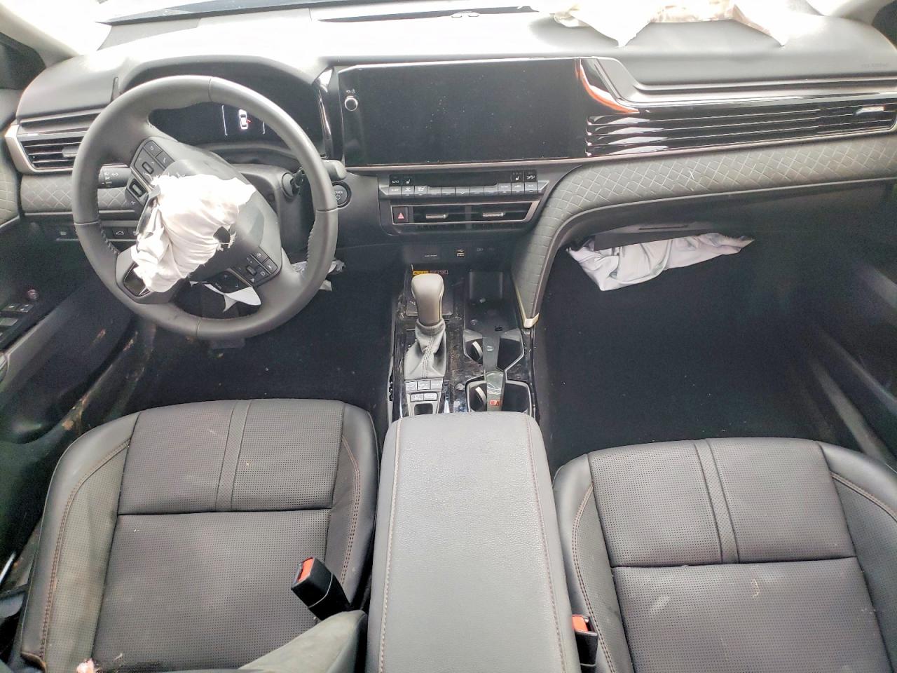2025 TOYOTA CAMRY XSE photo 8