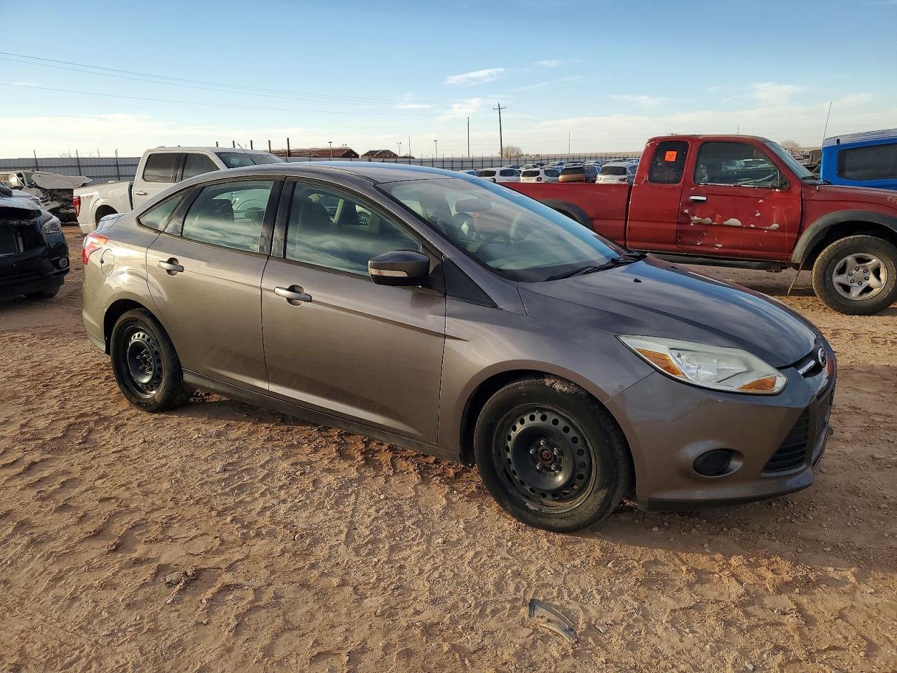 2013 FORD FOCUS SE photo 4