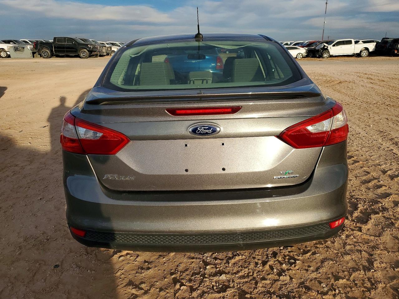 2013 FORD FOCUS SE photo 6