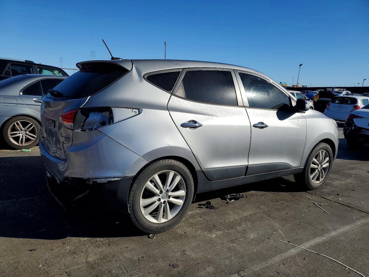 2013 HYUNDAI TUCSON GLS photo 3