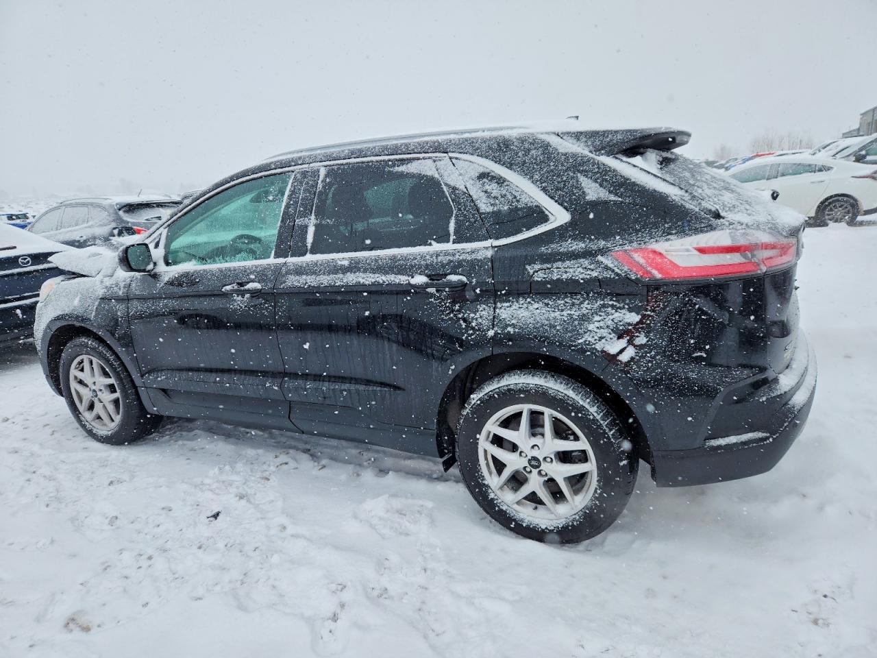 2024 FORD EDGE SEL photo 2