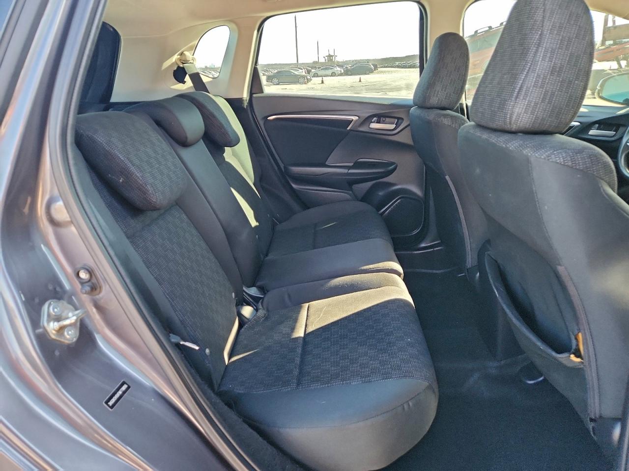 2015 HONDA FIT LX photo 10