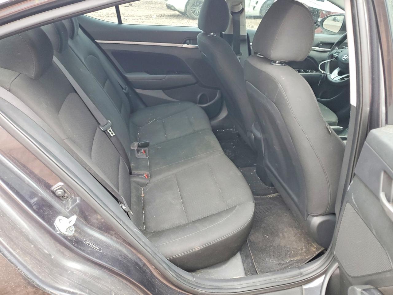 2020 HYUNDAI ELANTRA SEL photo 10