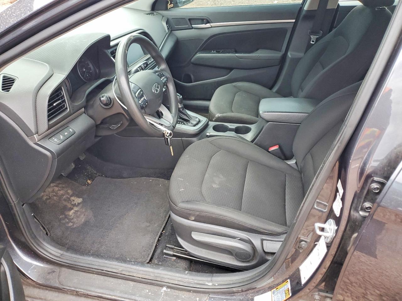 2020 HYUNDAI ELANTRA SEL photo 7