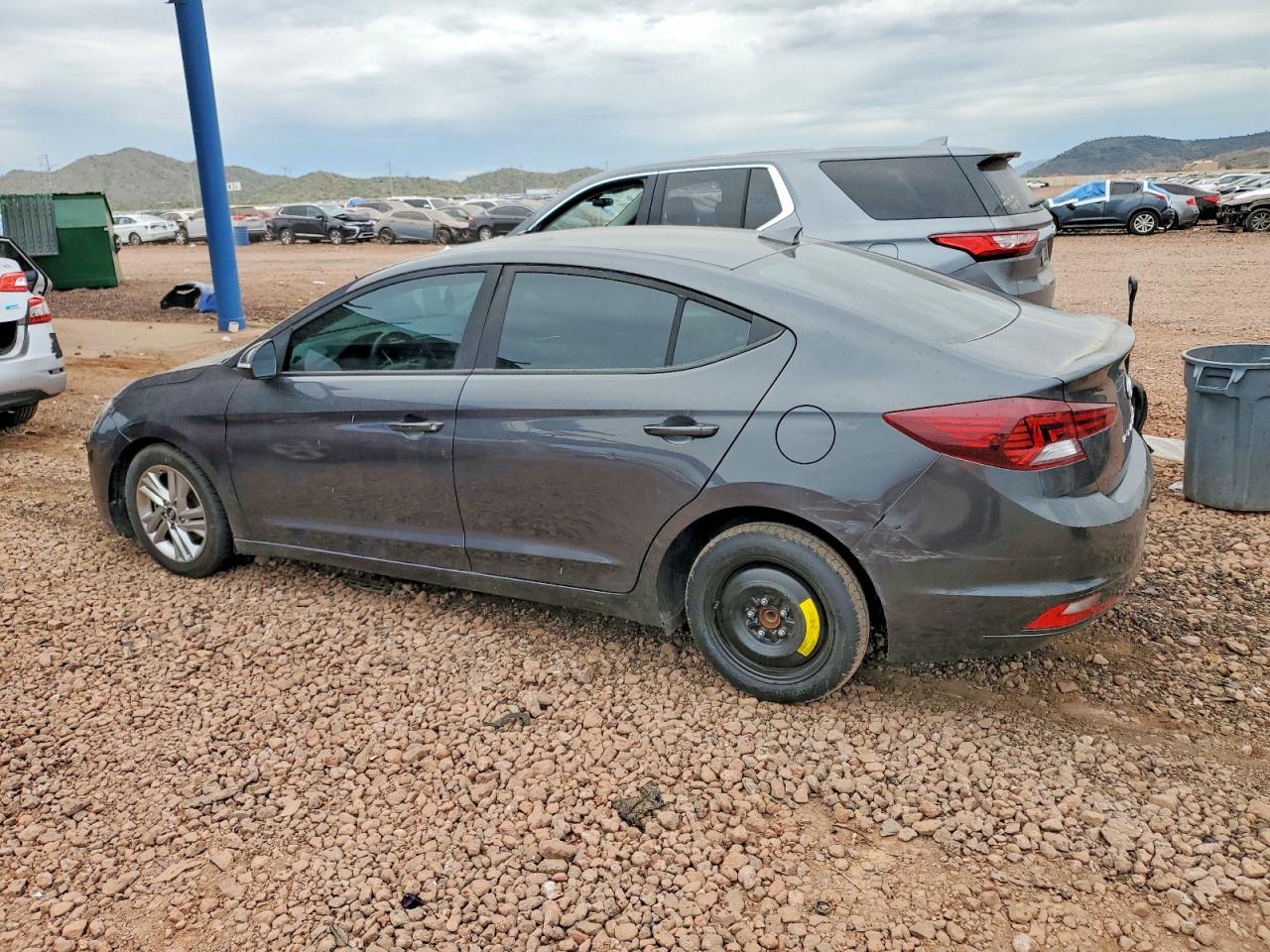 2020 HYUNDAI ELANTRA SEL photo 2
