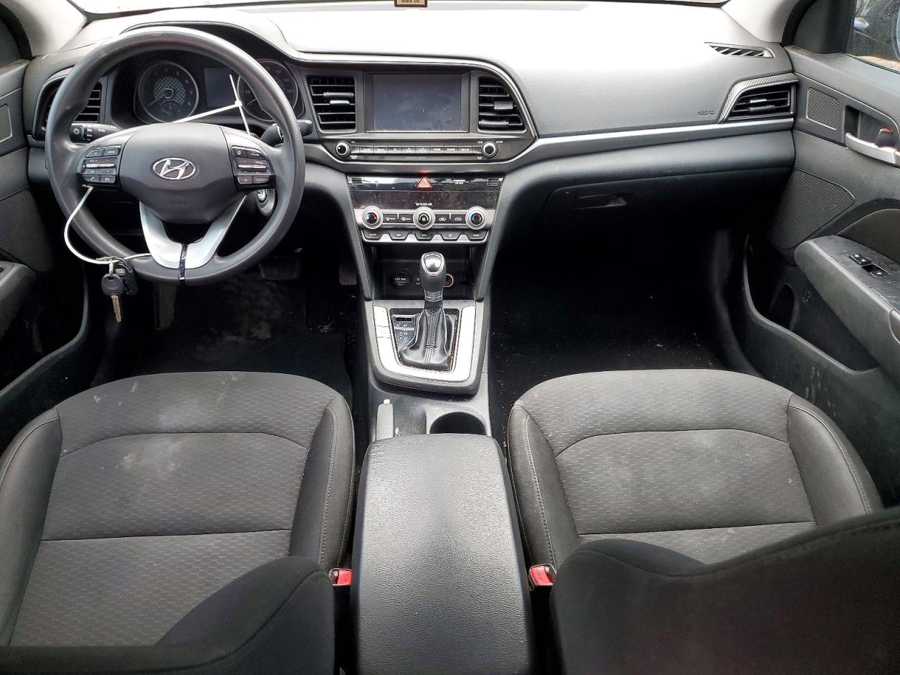 2020 HYUNDAI ELANTRA SEL photo 8