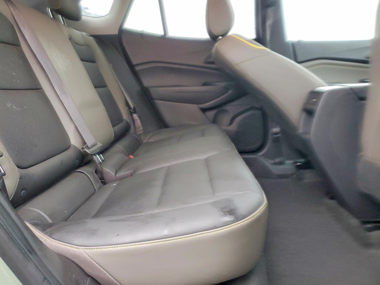 2025 CHEVROLET TRAX ACTIV photo 11