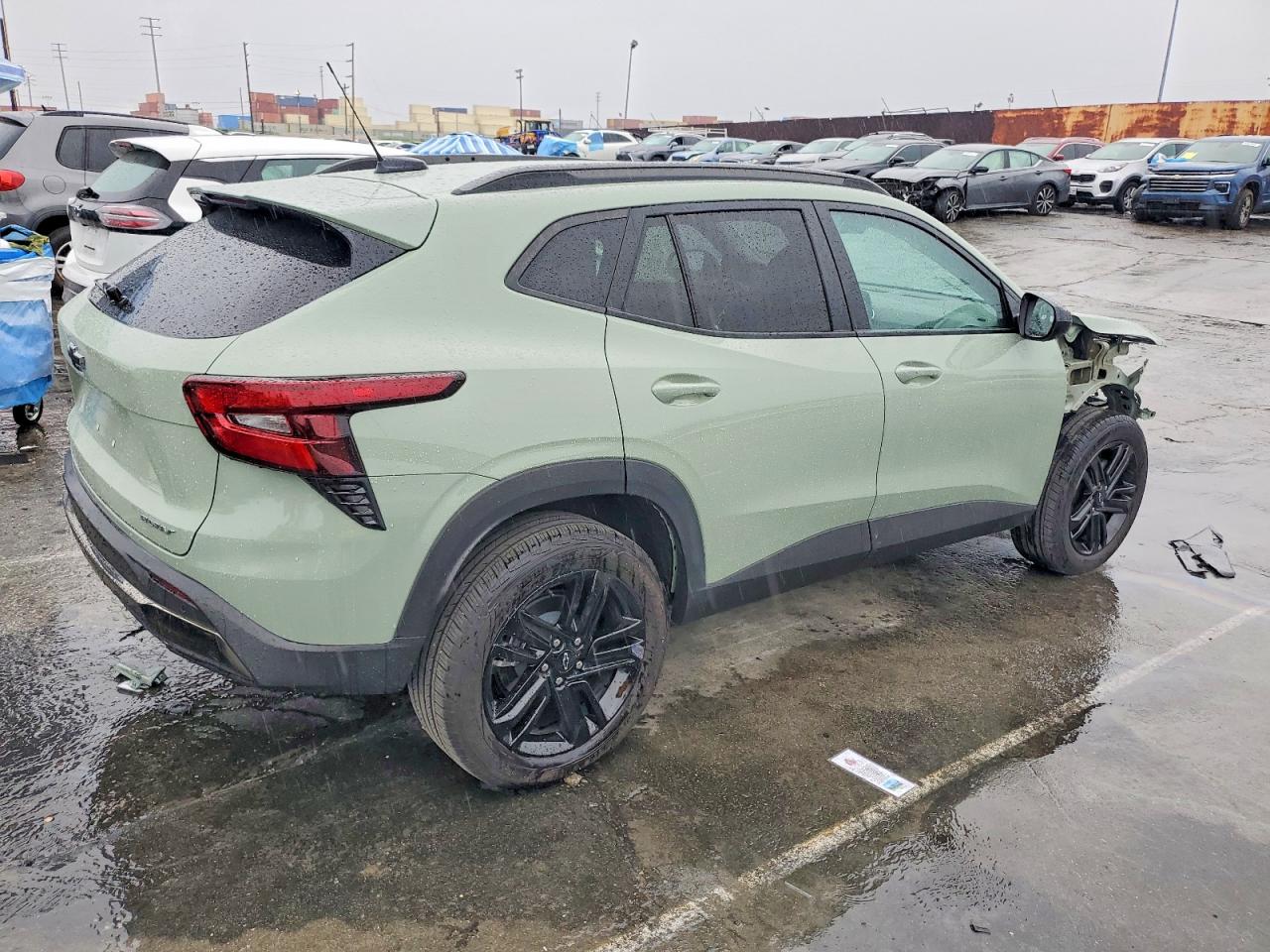 2025 CHEVROLET TRAX ACTIV photo 3