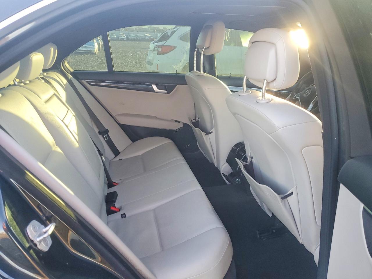 2013 MERCEDES-BENZ C 250 photo 10