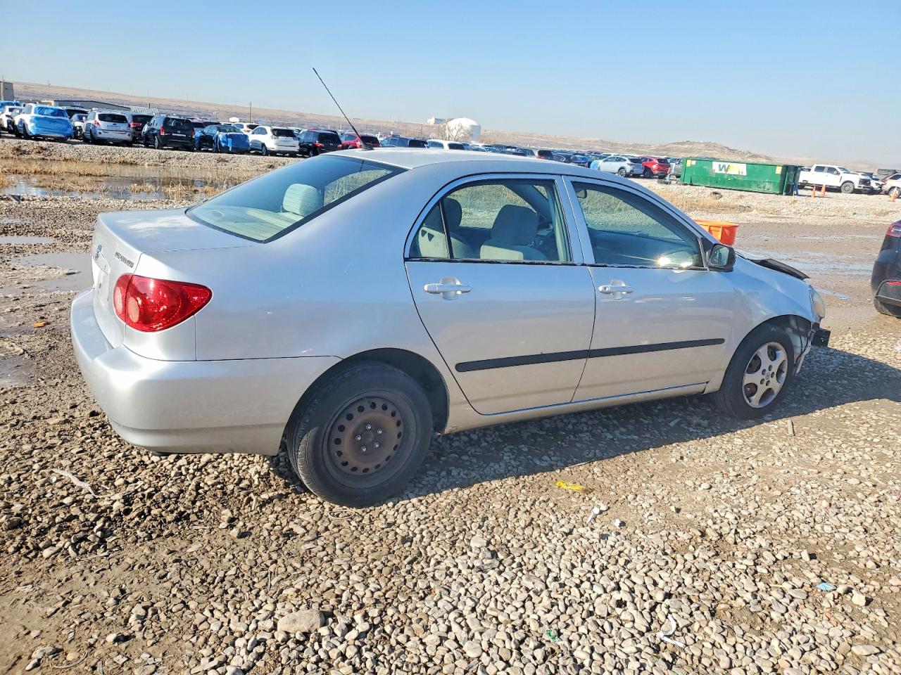 2005 TOYOTA COROLLA CE photo 3