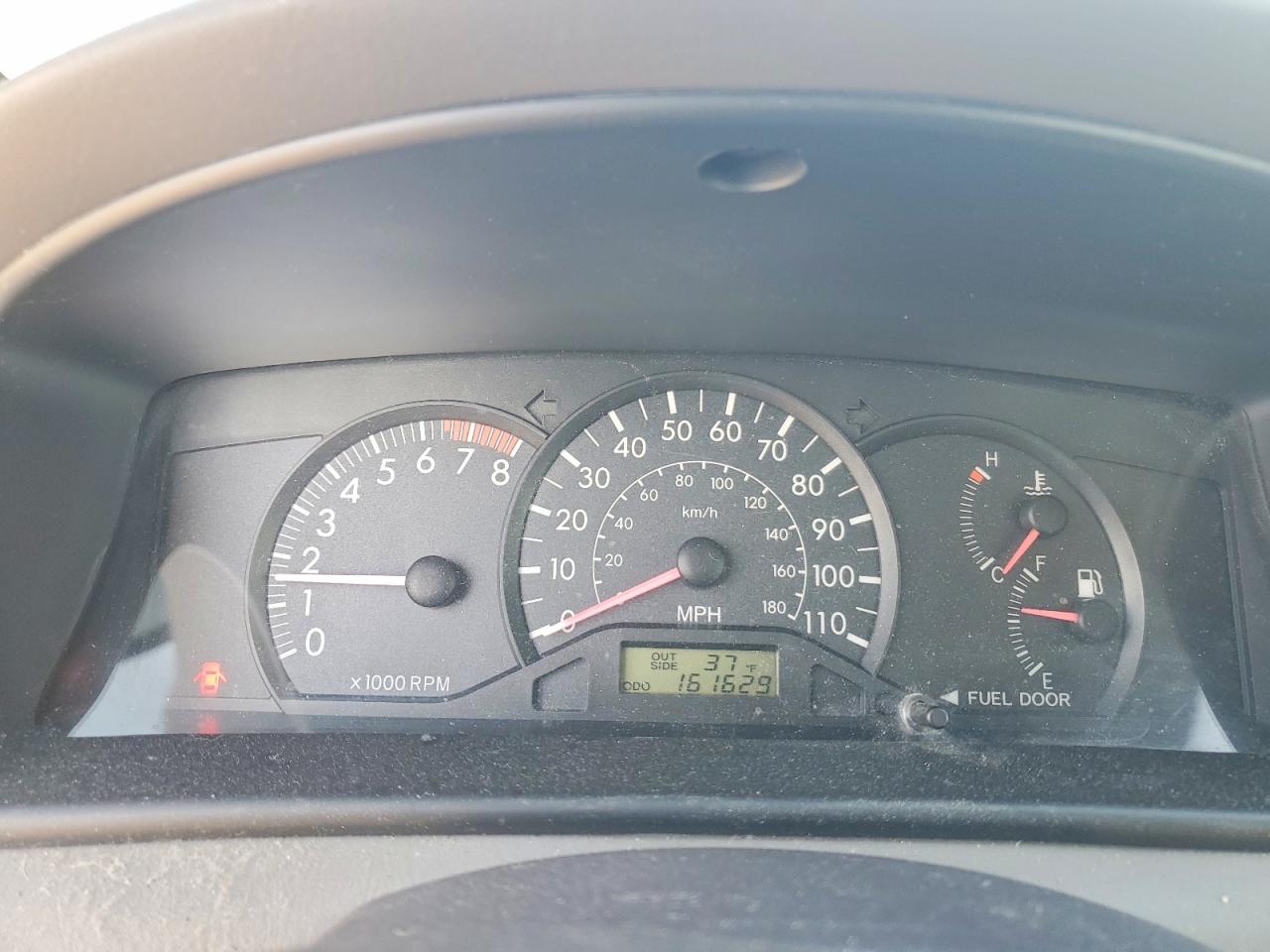 2005 TOYOTA COROLLA CE photo 9