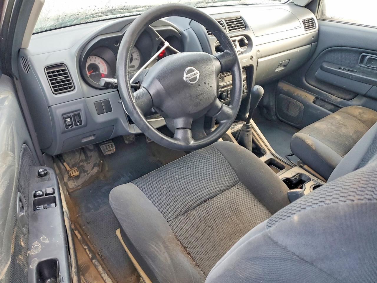 2004 NISSAN FRONTIER KING CAB XE photo 8