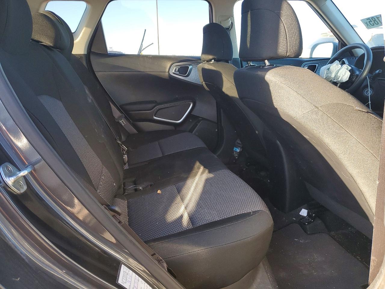 2022 KIA SOUL LX photo 10