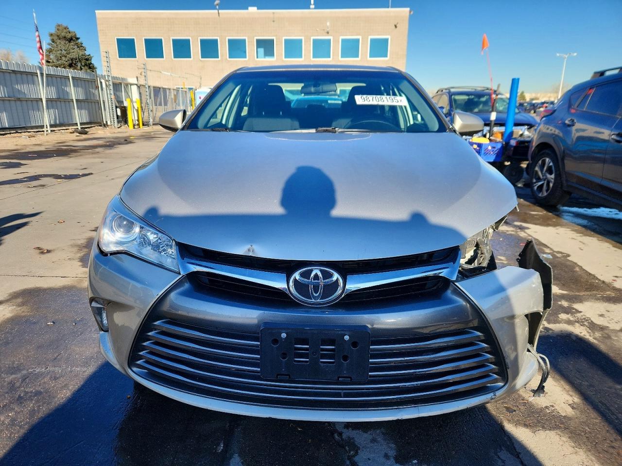 2017 TOYOTA CAMRY LE photo 5