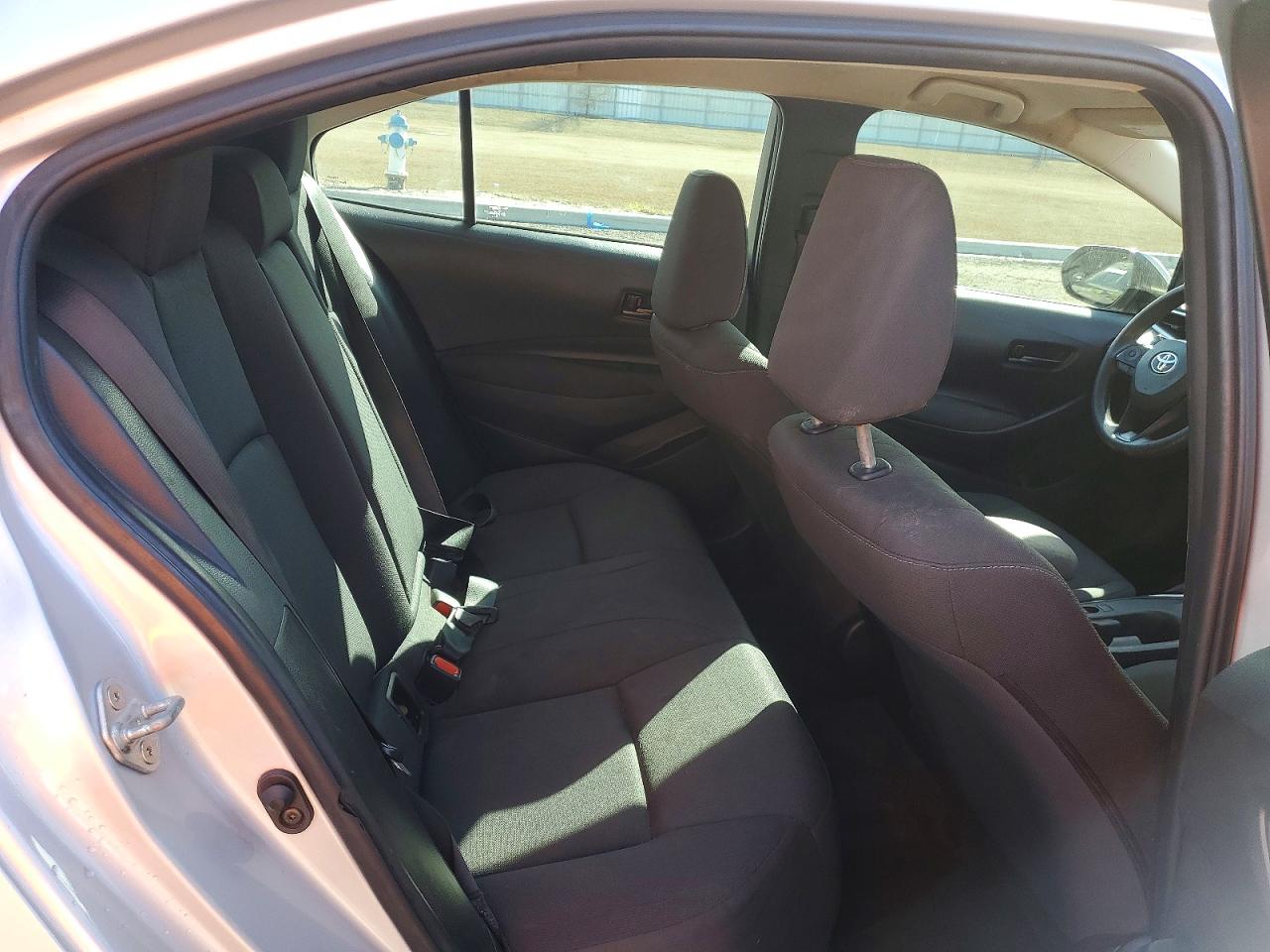 2023 TOYOTA COROLLA LE photo 10