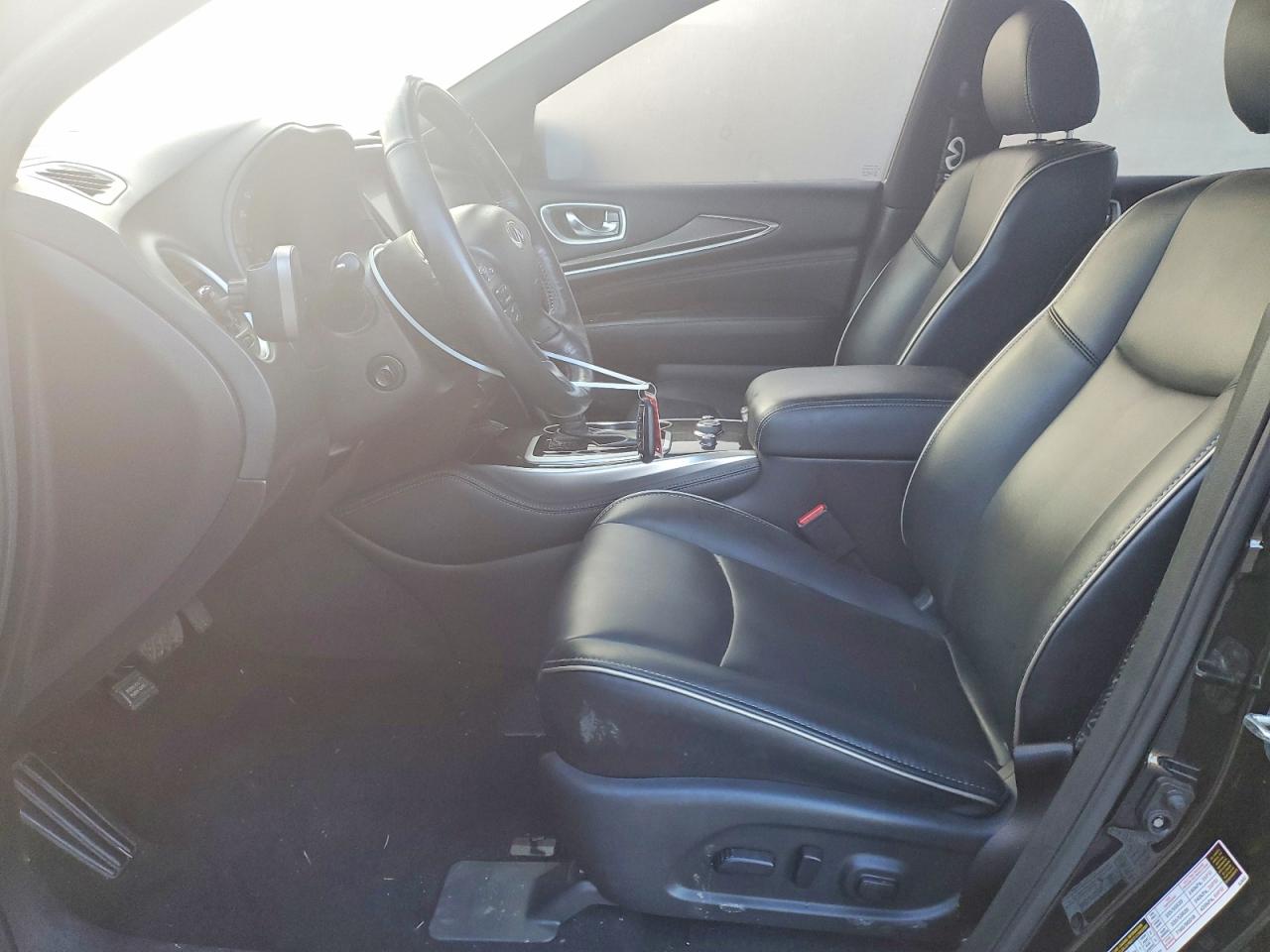 2020 INFINITI QX60 LUXE photo 7
