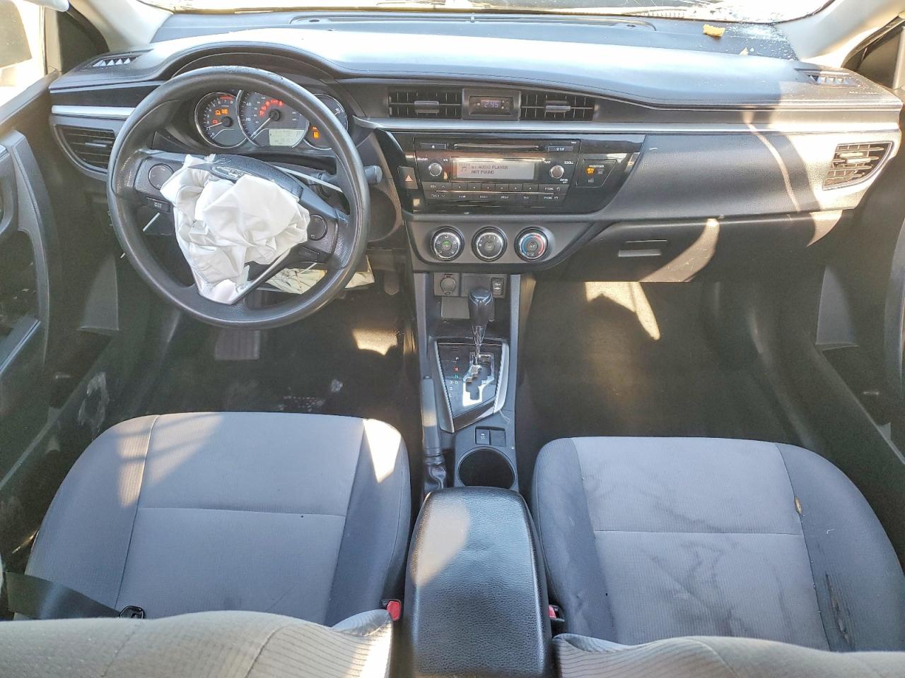 2014 TOYOTA COROLLA L photo 8