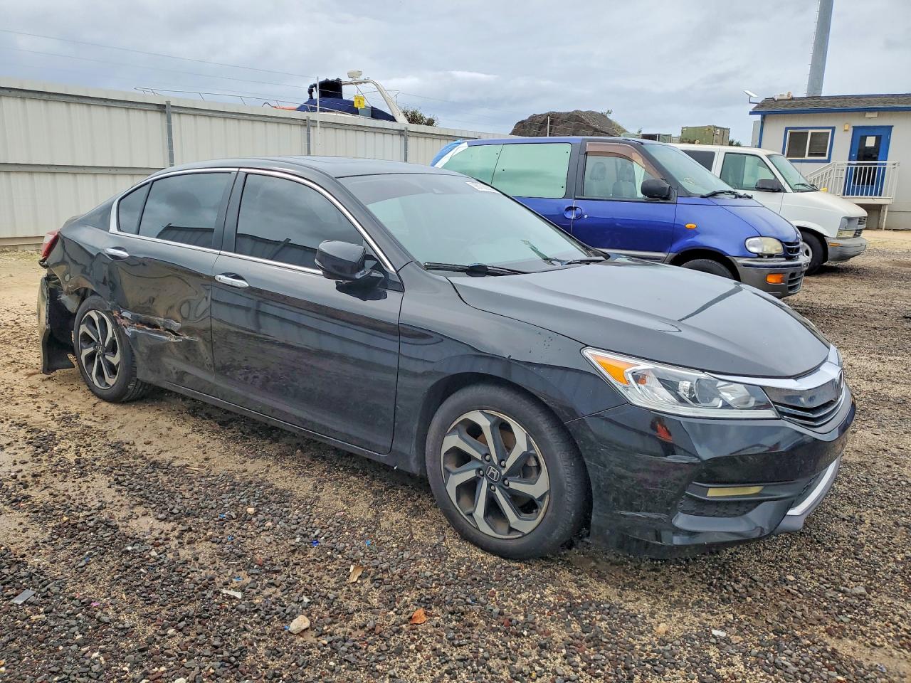 2016 HONDA ACCORD EX photo 4