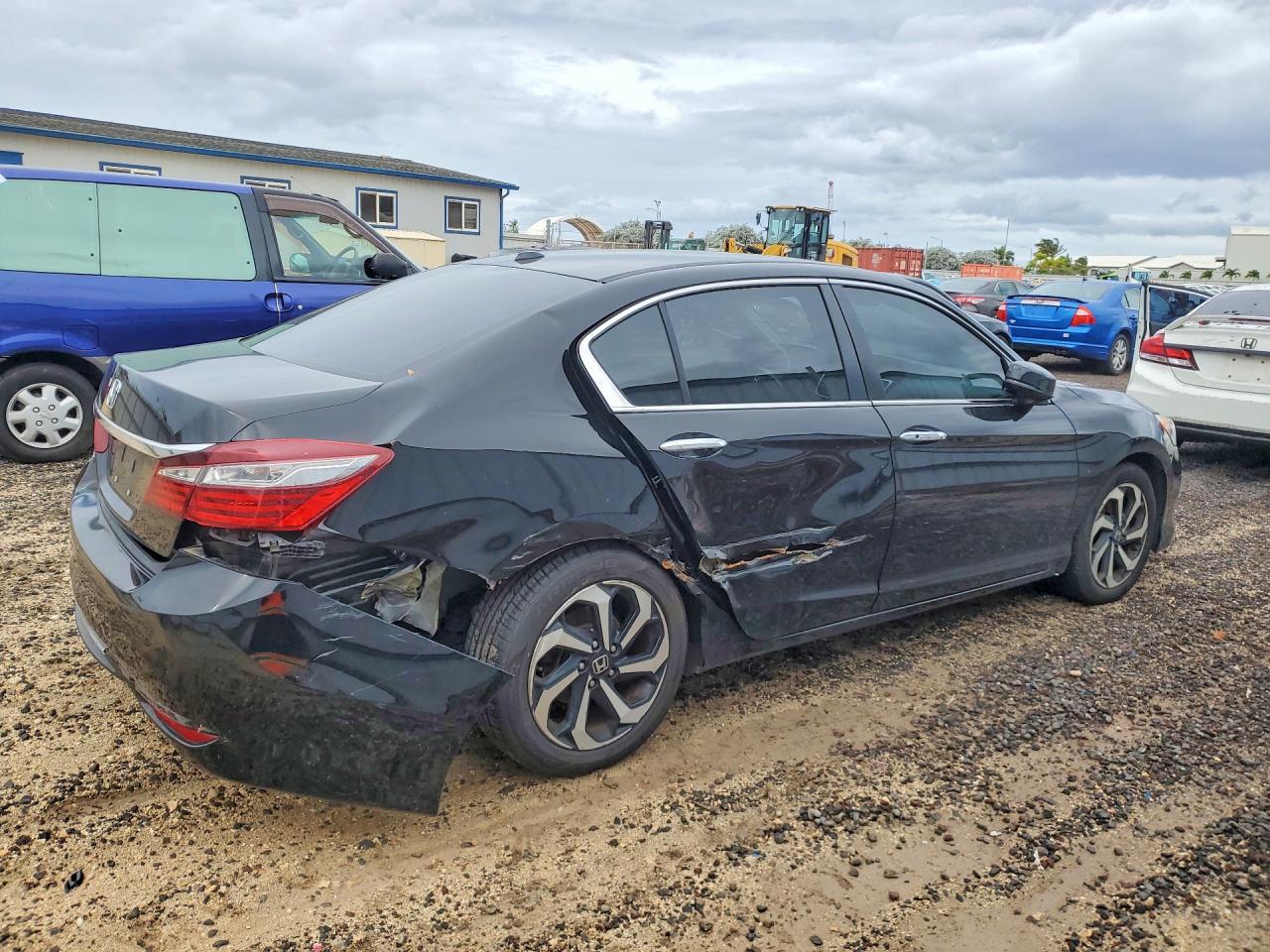 2016 HONDA ACCORD EX photo 3