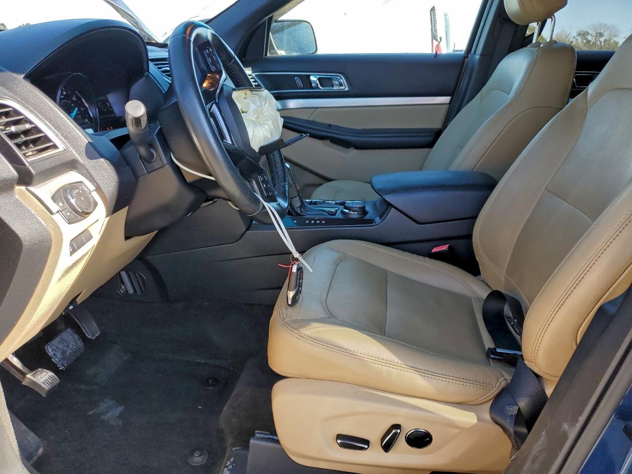 2016 FORD EXPLORER XLT photo 7