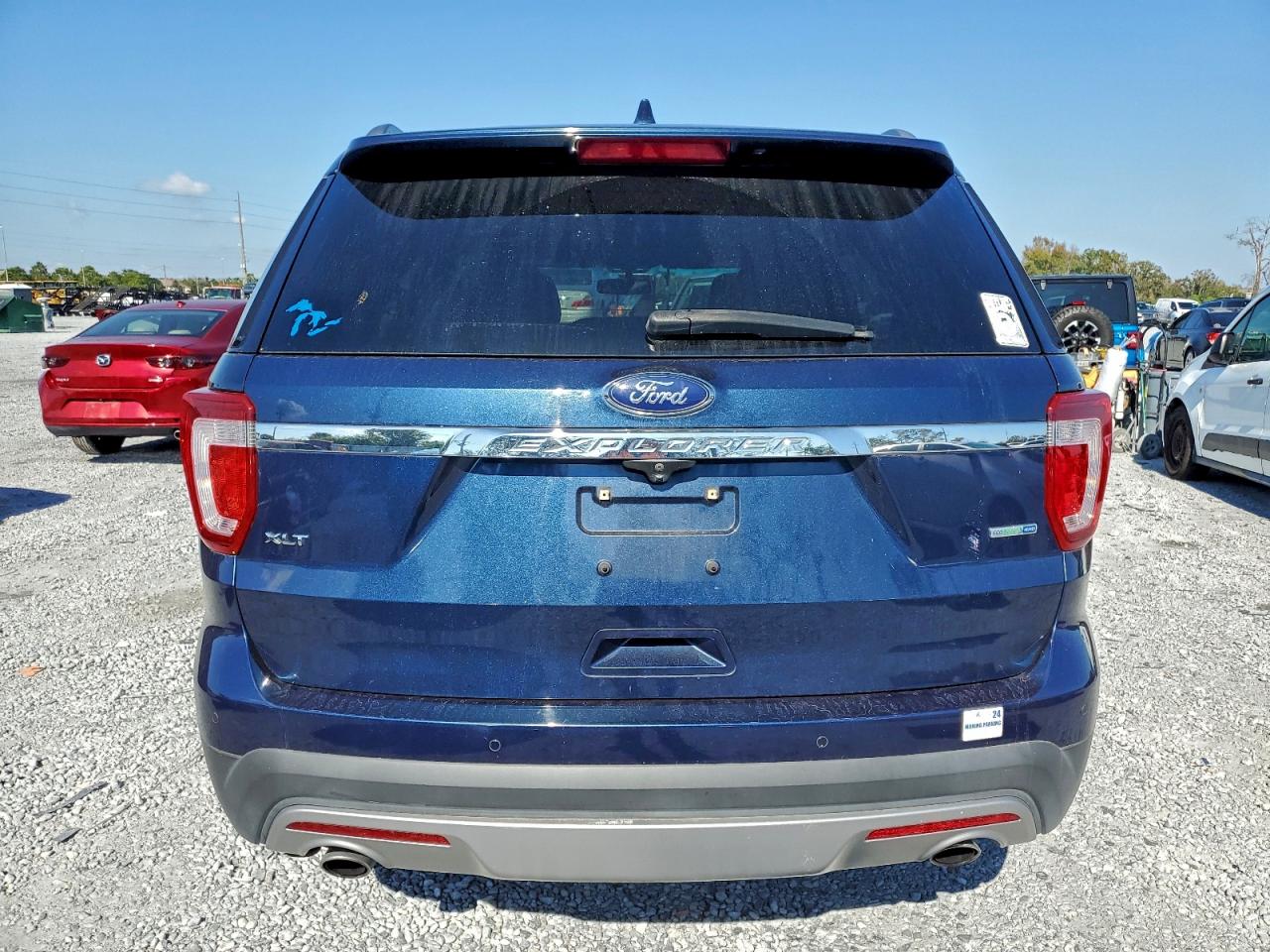 2016 FORD EXPLORER XLT photo 6