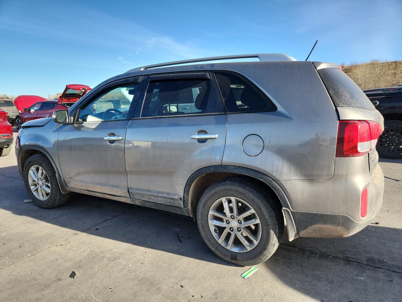 2015 KIA SORENTO LX photo 2