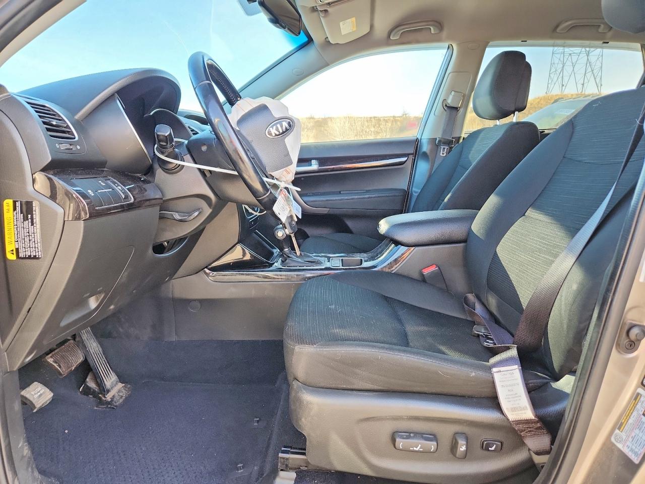 2015 KIA SORENTO LX photo 7