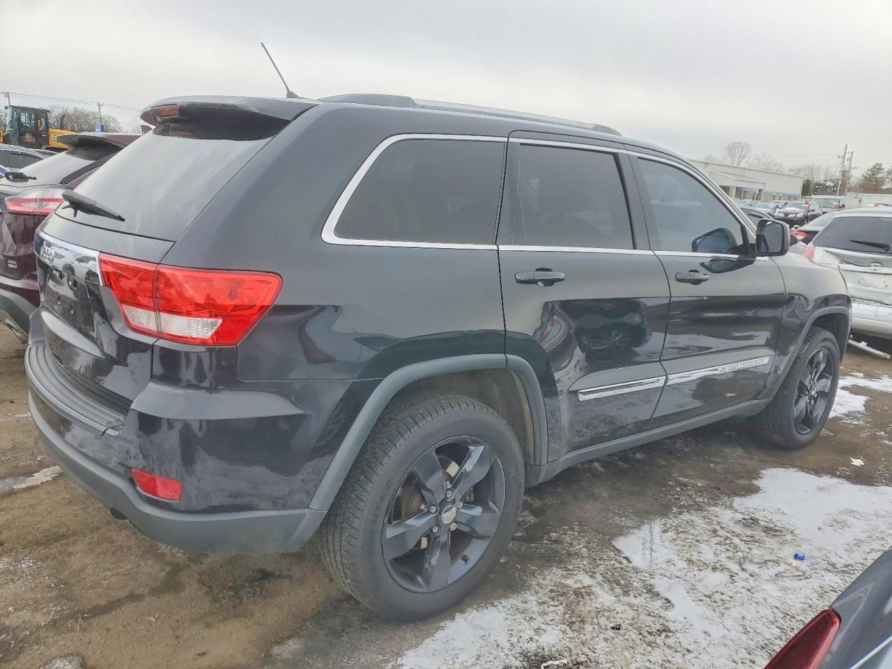 2012 JEEP GRAND CHEROKEE LAREDO photo 3