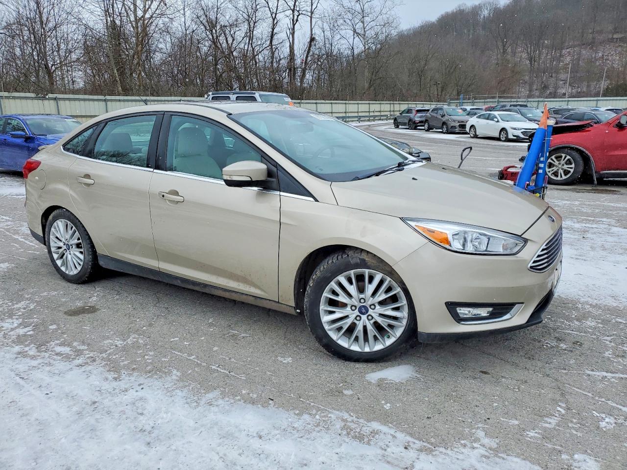 2018 FORD FOCUS TITANIUM photo 4