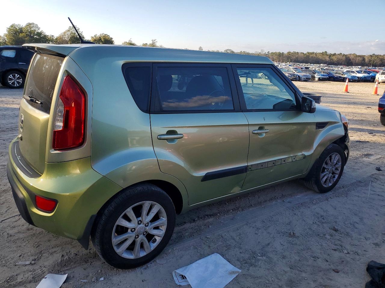2013 KIA SOUL + photo 3