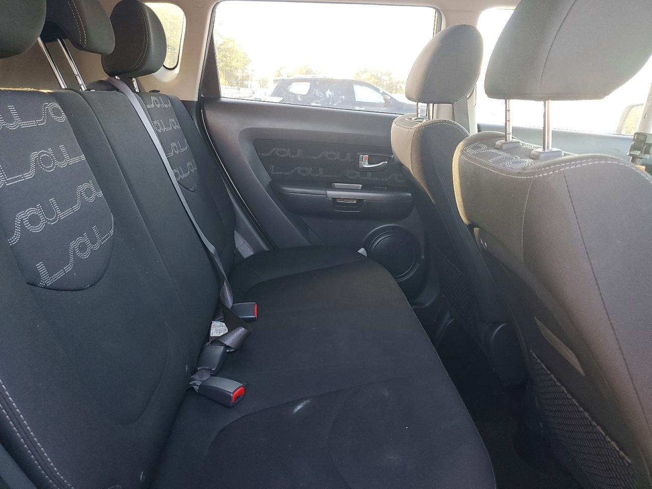 2013 KIA SOUL + photo 11