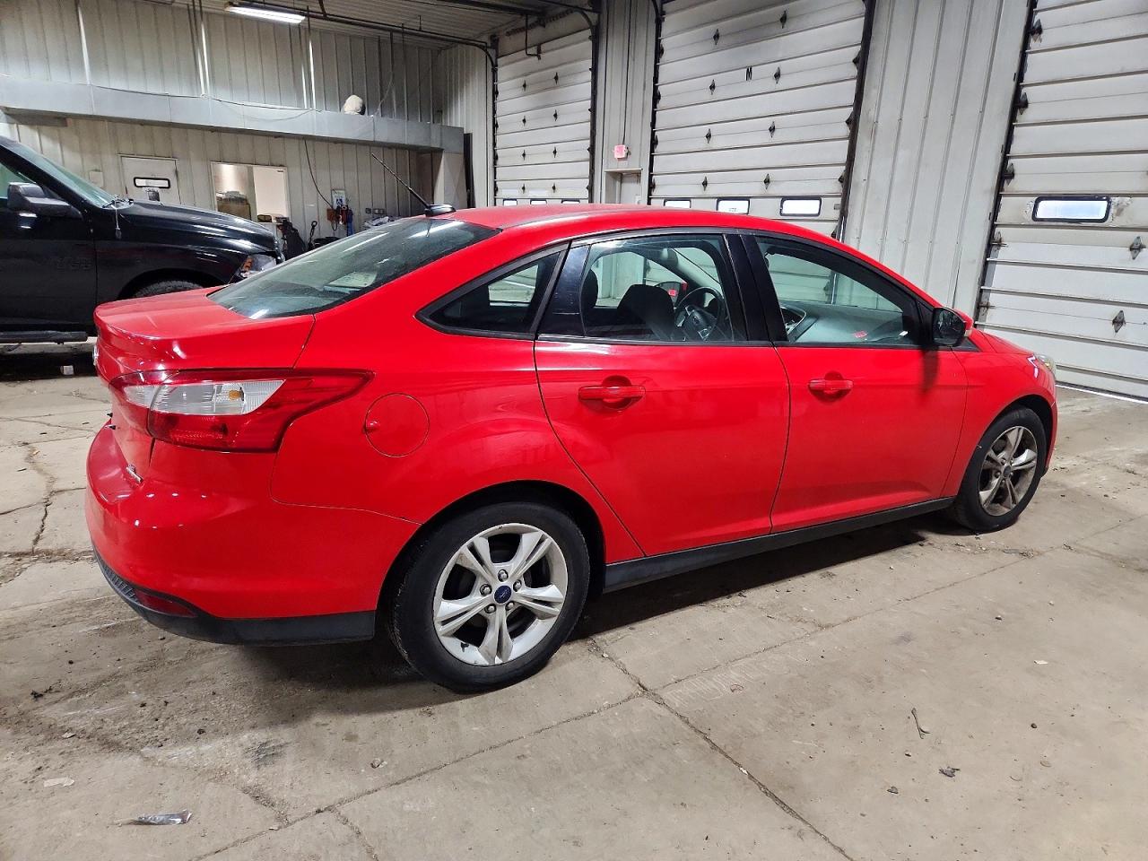 2014 FORD FOCUS SE photo 3