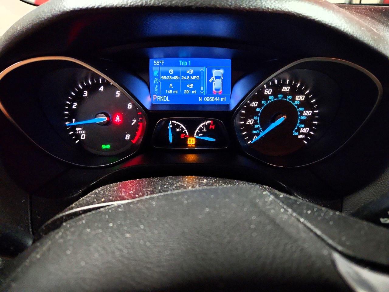 2014 FORD FOCUS SE photo 9