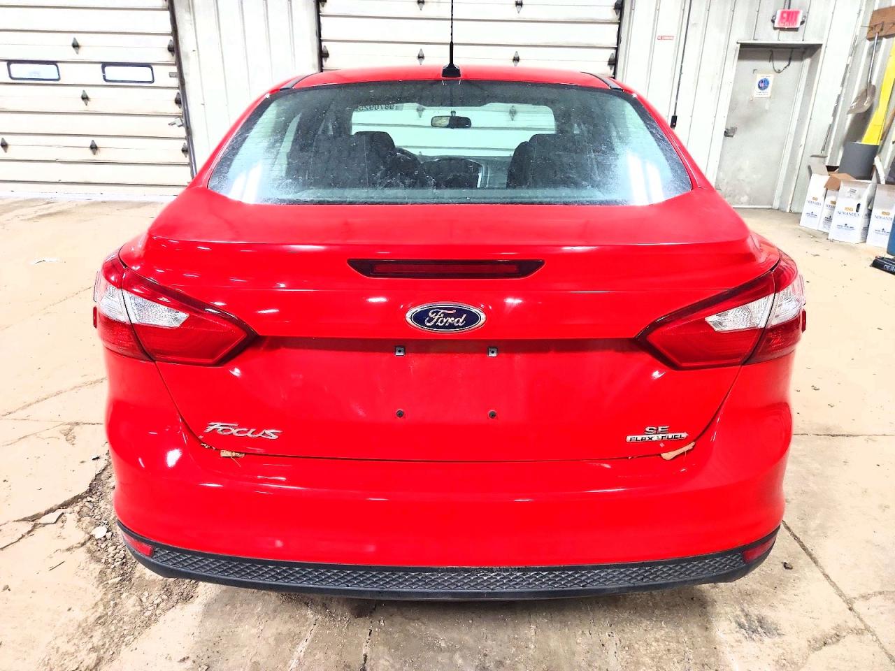 2014 FORD FOCUS SE photo 6