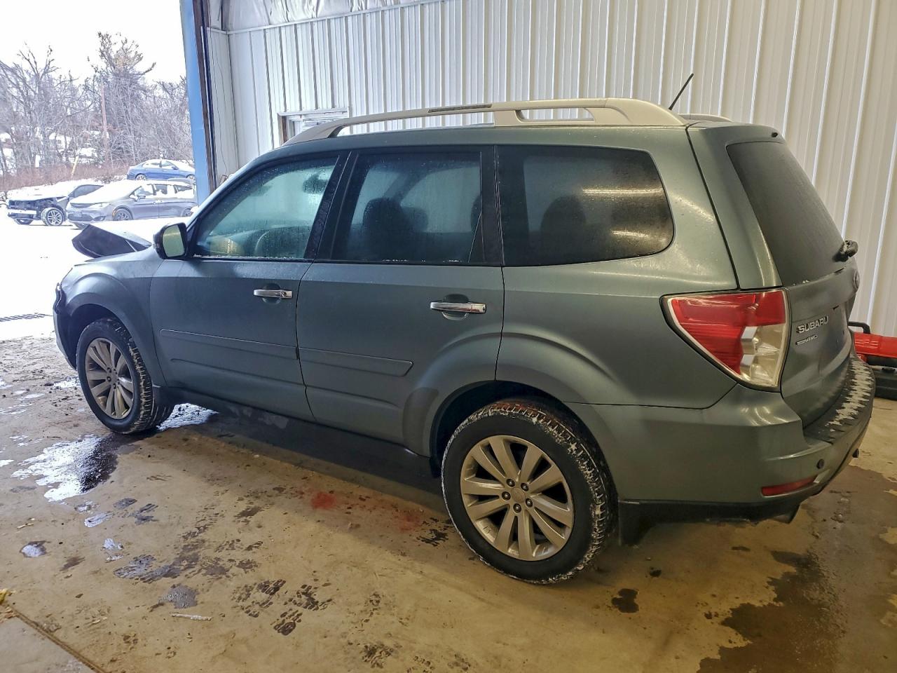 2011 SUBARU FORESTER TOURING photo 2