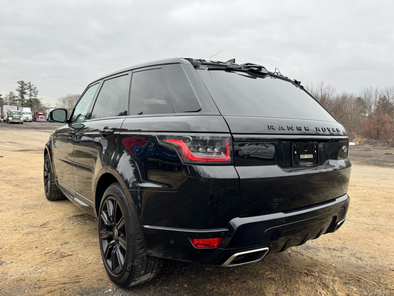 2019 LAND ROVER RANGE ROVER SPORT HSE DYNAMIC photo 3