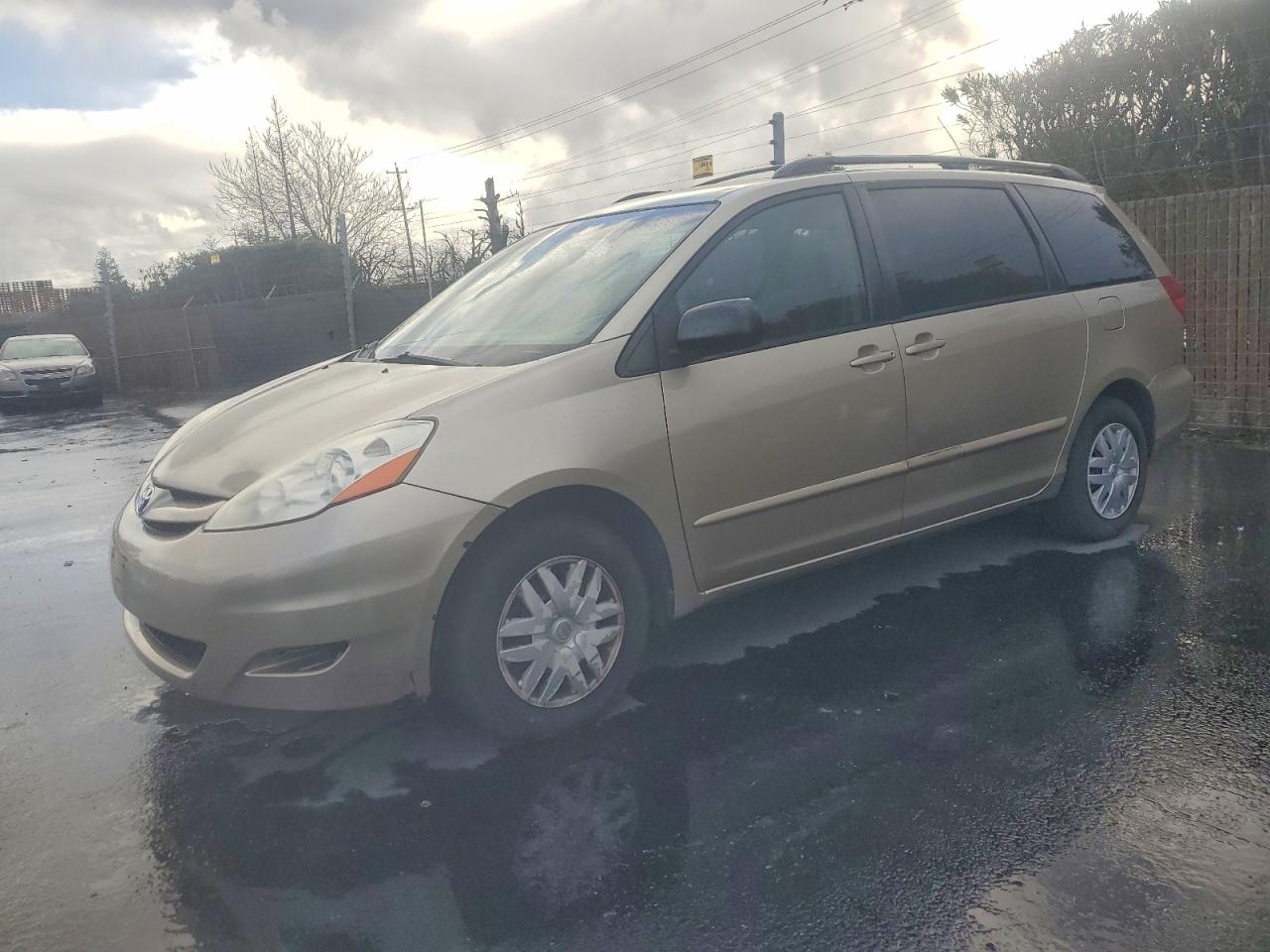 2006 TOYOTA SIENNA