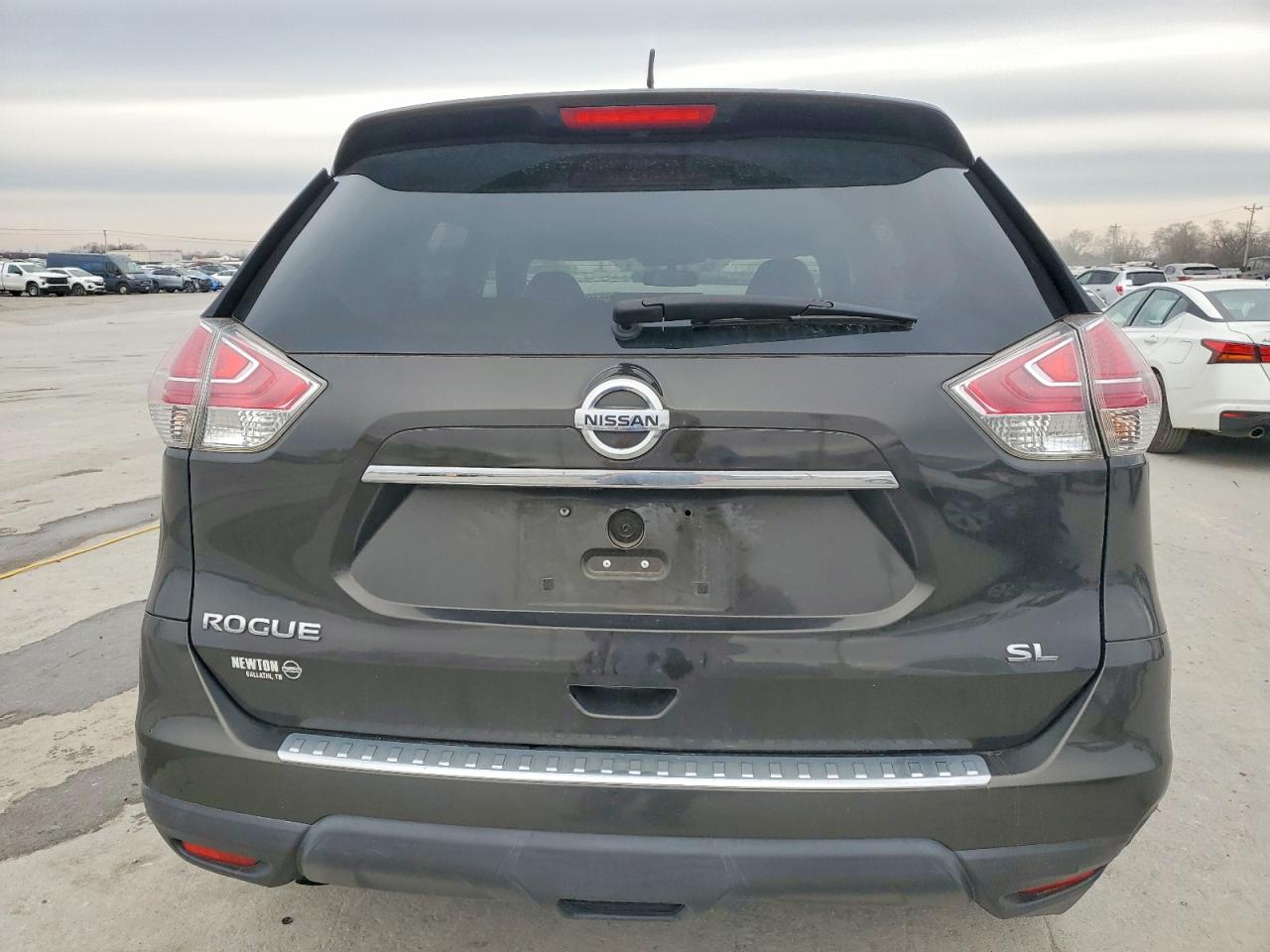 2016 NISSAN ROGUE S photo 6