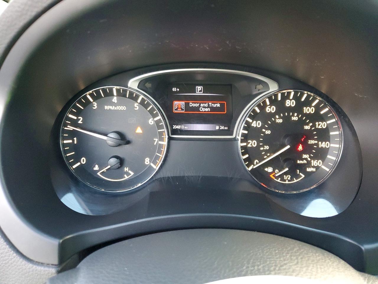 2017 NISSAN ALTIMA photo 9
