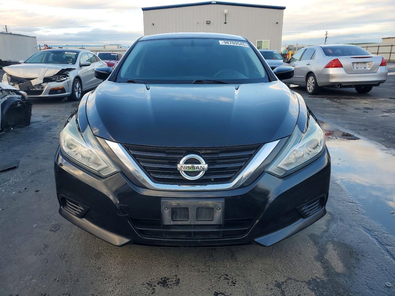 2017 NISSAN ALTIMA photo 5