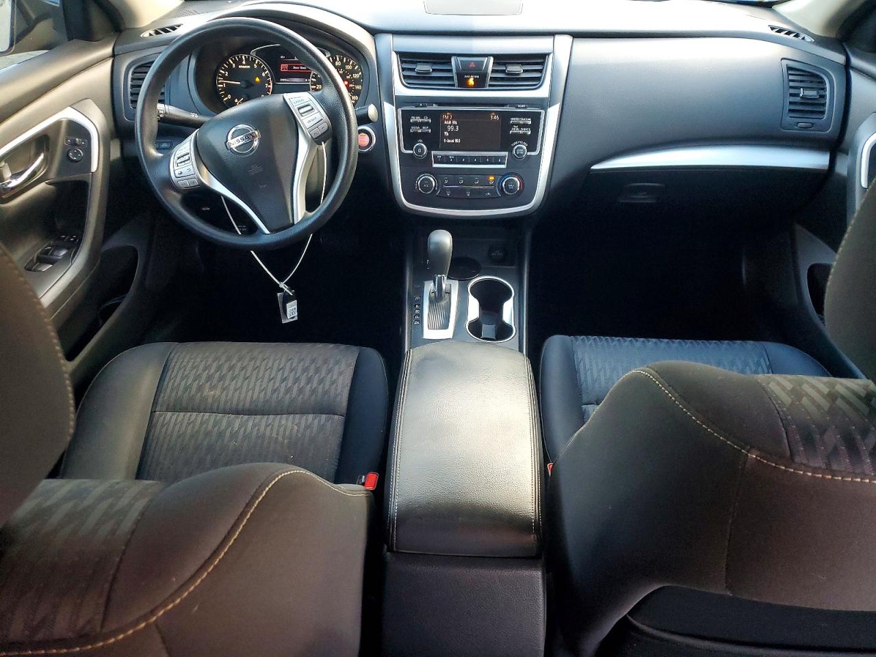 2017 NISSAN ALTIMA photo 8