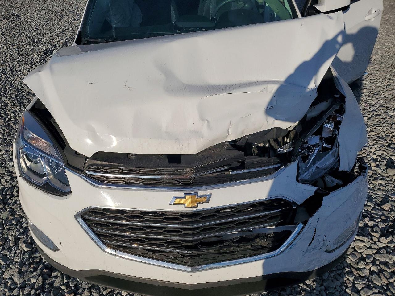 2017 CHEVROLET EQUINOX LT photo 12