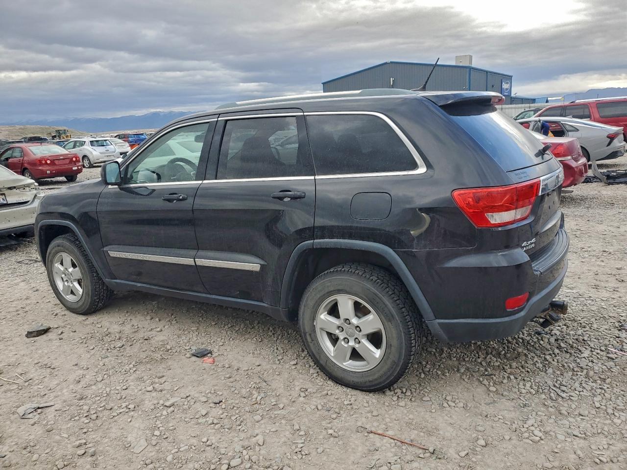 2012 JEEP GRAND CHEROKEE LAREDO photo 2
