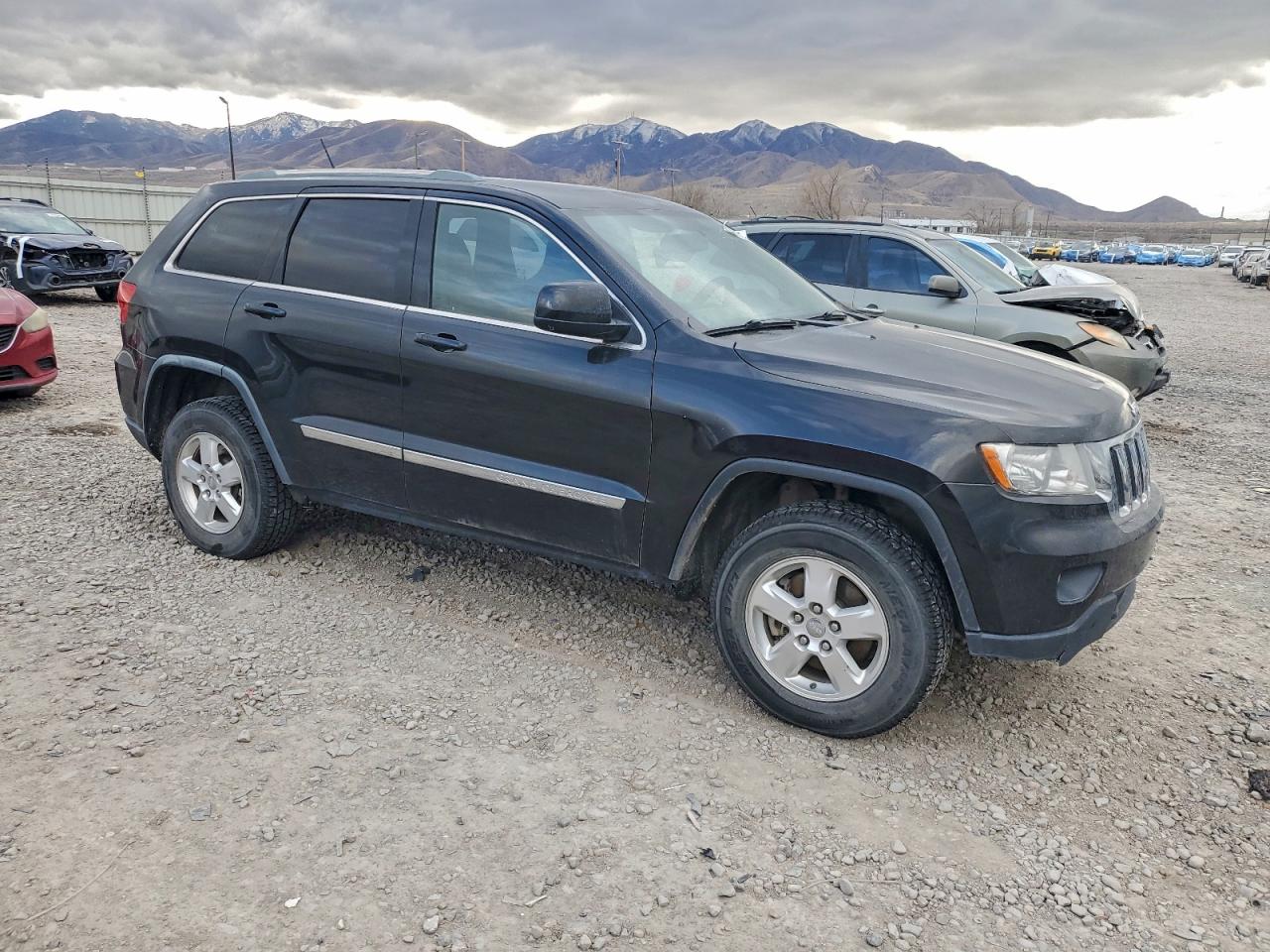 2012 JEEP GRAND CHEROKEE LAREDO photo 4