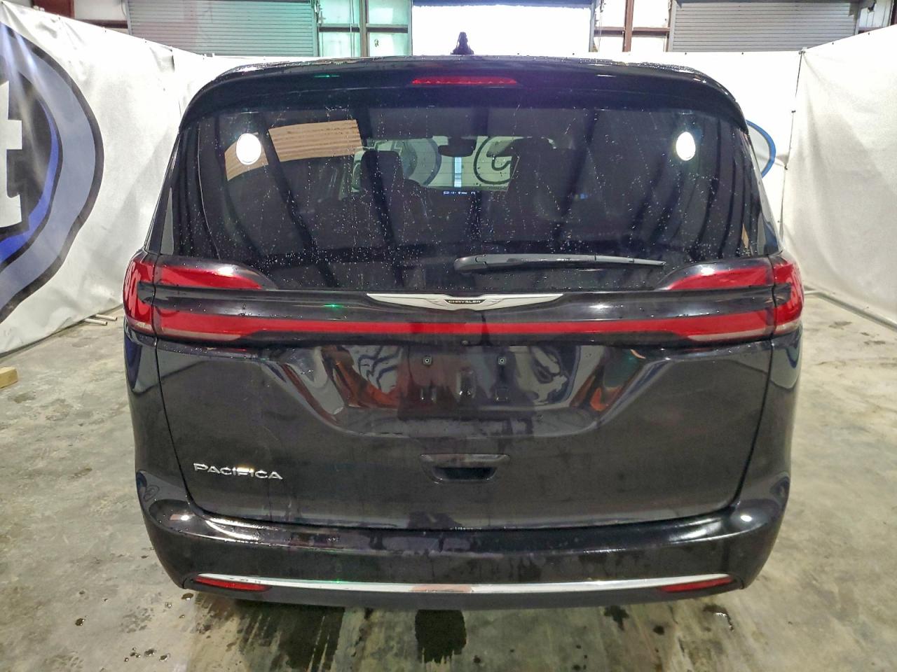 2024 CHRYSLER PACIFICA TOURING L photo 6